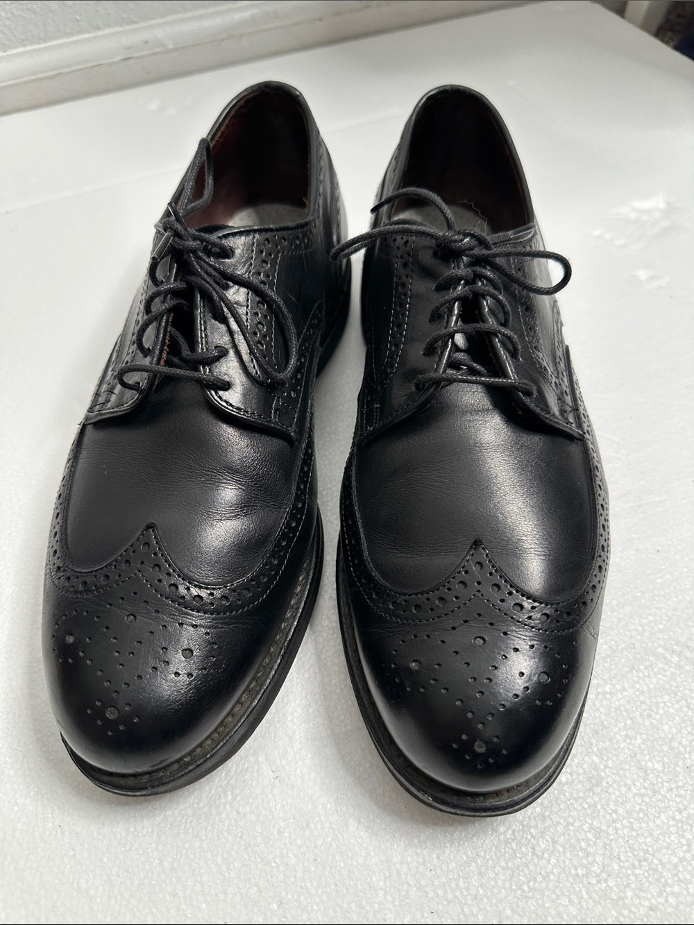 Allen Edmonds Classic Black Leather Wingtip Dress Shoes - Men Oxford size 10